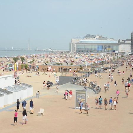 Apartamento Studio Direct Aan Het Hoofdstrand Van Oostende - Naast Casino Exterior foto