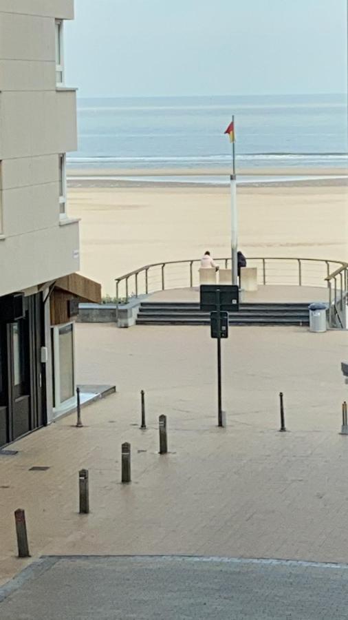 Apartamento Studio Direct Aan Het Hoofdstrand Van Oostende - Naast Casino Exterior foto